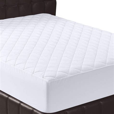 Quilted Fitted Mattress Pad (Twin) - Mattress Cover Stretches up to 16 ...