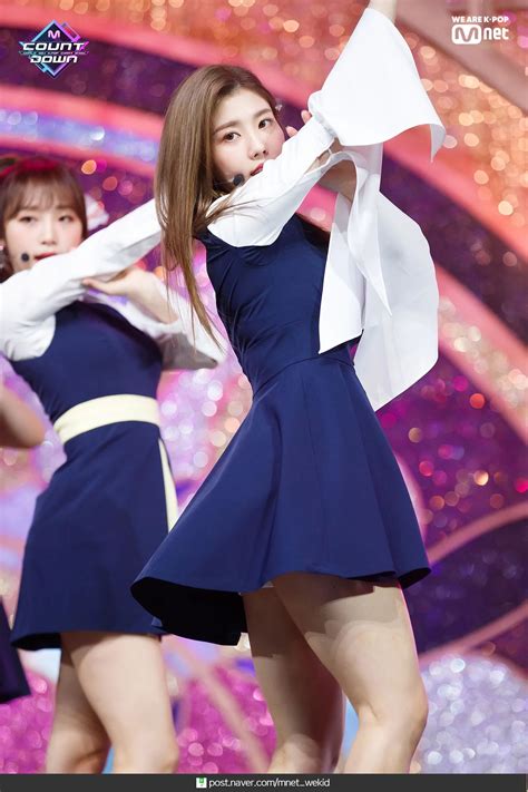 190404 IZ*ONE - VIOLETA at M Countdown | kpopping