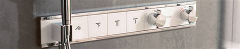 Thermostatic mixers for showers and bath tubs | hansgrohe INT