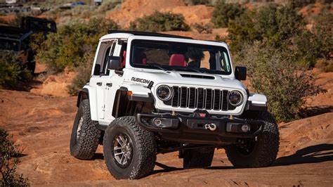 2024 Jeep Wrangler Sahara - Nessa Zitella