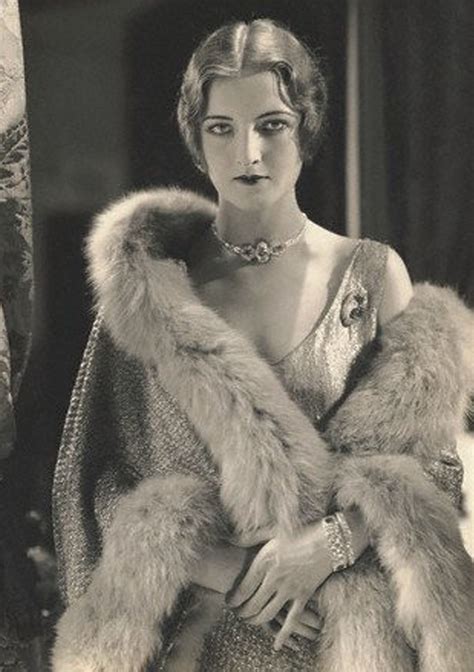 1920s flapper fashion. 1921 … | 1920s fashion, Flapper style, 1920s photos