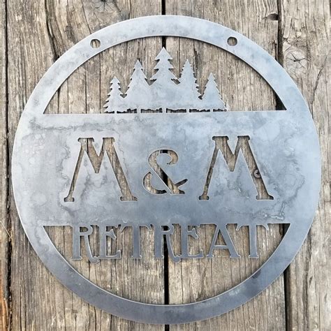 Custom Hanging Outdoor Metal Sign - Rustic Cabin Wall Art – Maker Table