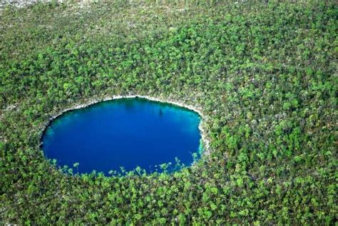 Discover the Mystical 'Blue Holes' of The Bahamas - Go Tour Luxe