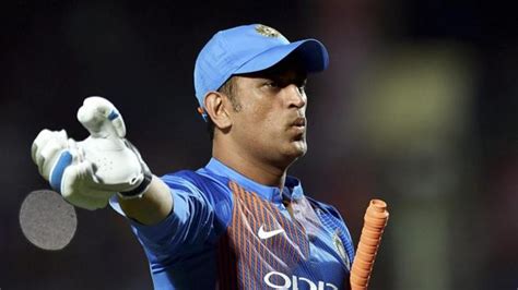 India vs Australia: MS Dhoni form in Bengaluru a cause of concern for ...