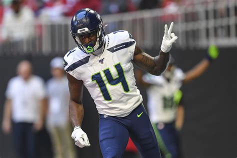 Seahawks Thrilled with Rookie WR DK Metcalf’s Development - Sports ...