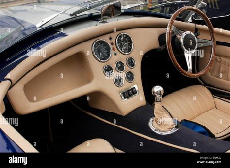 Shelby Cobra 1965 Interior