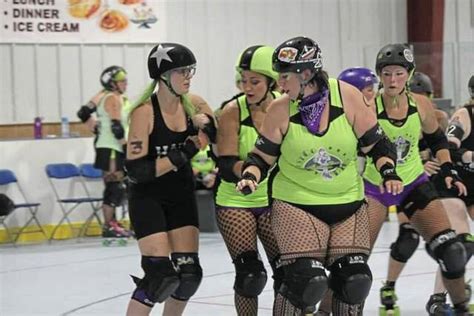 6082421_web1_gtr-RollerDerby-090922