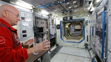 International Space Station Tour on Earth (1g) - Smarter Every Day 141 ...