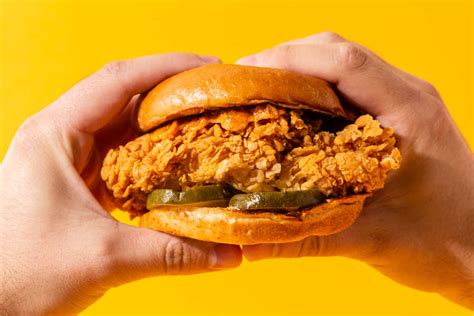 Popeyes Chicken Sandwich: Get One Free Through the Chain's Website ...