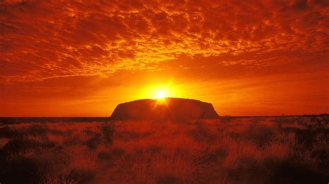 Uluru at Sunrise, Tjuta National Park, Australia | Australie voyage ...