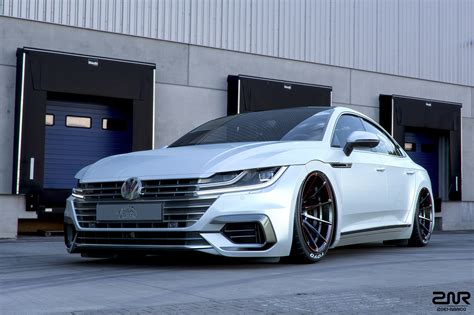 Volkswagen Arteon R-Line :: Behance