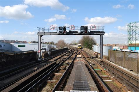 Dartford Train Station © Claire Stretch cc-by-sa/2.0 :: Geograph ...