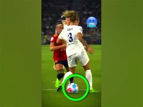 women's football skills 🤩 - YouTube