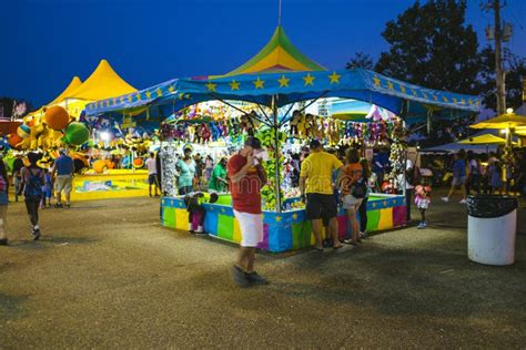 County Fair at Night, Games on the Midway Editorial Photography - Image ...