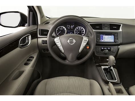 2016 Nissan Sentra: 36 Interior Photos | U.S. News