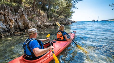 How to Paddle a Tandem Kayak: Tips for Harmonious Adventures