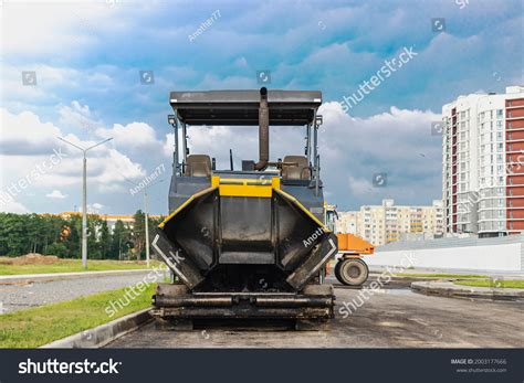 Asphalt Paving Equipment Asphalt Paver Heavy Stock Photo 2003177666 ...