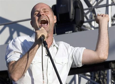 Gord Downie's 'incurable' brain cancer won't keep him from singing, his ...