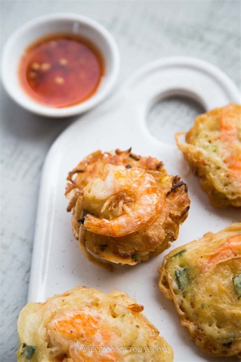 Cucur Udang / Bakwan Udang (Prawn Fritters) - What To Cook Today