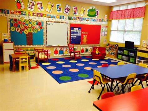 Mom's Classroom 2014-2015 Decorated by yours truly! | Preschool room ...