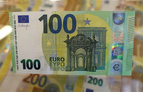 Money, money, money: behind the scenes at a euro note printing press ...