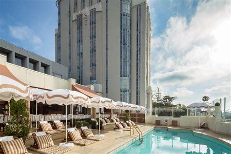 Los Angeles Pet Friendly Hotels - The Animalista - Los Angeles