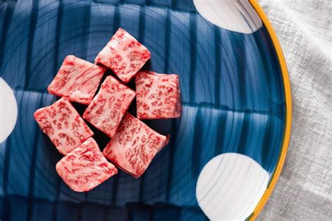 Shop A5 Olive Wagyu Premium Beef Cube Online | FINE WAGYU