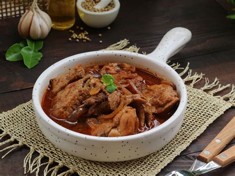 Bumbu Semur Ayam Resep Dengan Kuah Nikmat dan Meresap