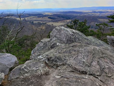 MidAtlantic DayTrips: Sugarloaf Mountain Winter Hike