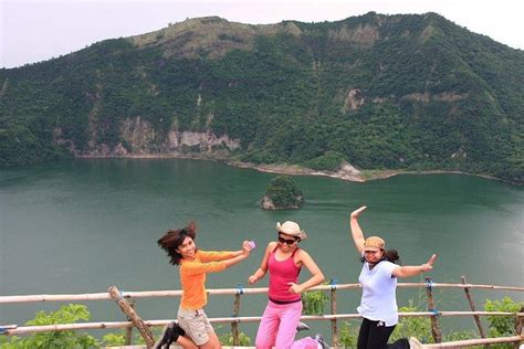 TAGAYTAY TAAL VOLCANO CRATER LAKE TOUR FROM MANILA 2024: Triphobo