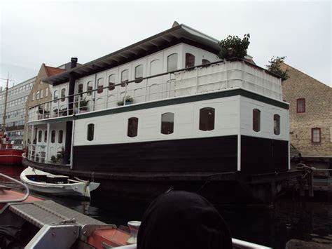 Houseboat in Copenhagen - DK | House boat, Copenhagen, Copenhagen denmark