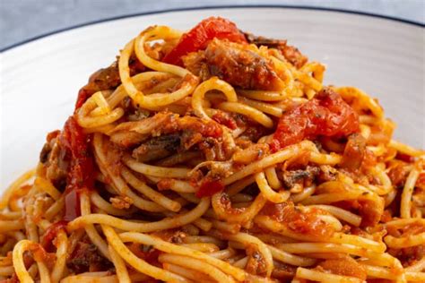 Nigerian Jollof Spaghetti With Sardines · eat well abi