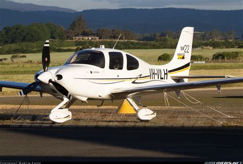 Cirrus SR-22 - Untitled | Aviation Photo #2687164 | Airliners.net