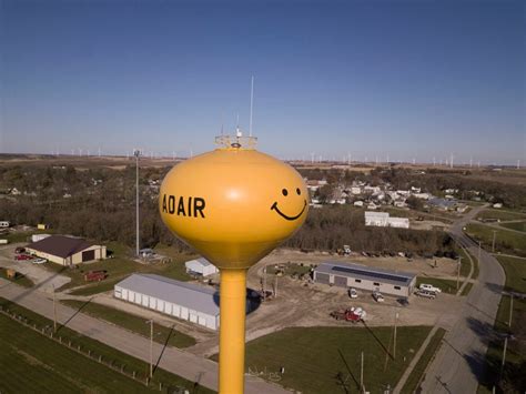 The smiling water tower of Adair - Iowa Road Trip