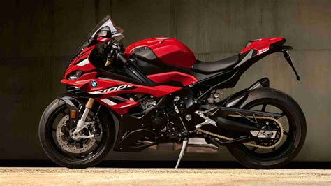 2023 BMW S1000RR in Red wallpaper | IAMABIKER - Everything Motorcycle!