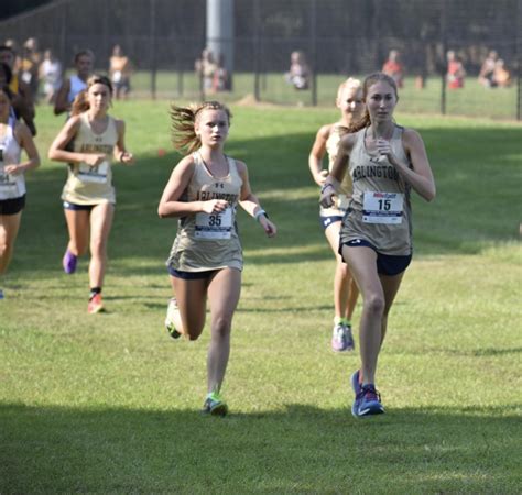 Cross Country Team Sweeps Weekend Race – Tiger Life