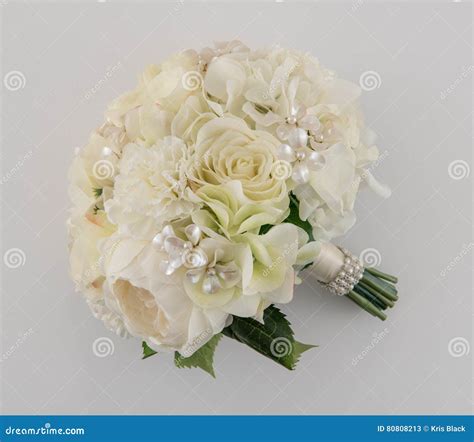 Ivory and Cream Brides Bouquet Stock Image - Image of bride, reception ...