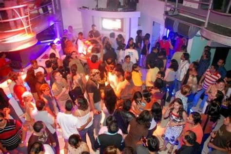 Top 10 Bars & Clubs In Goa | Goa Holiday Guide - Luxury and Budget ...