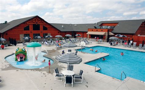 Stay at the Top Wisconsin Dells Hotel Suites and Large Rooms | Spring Brook