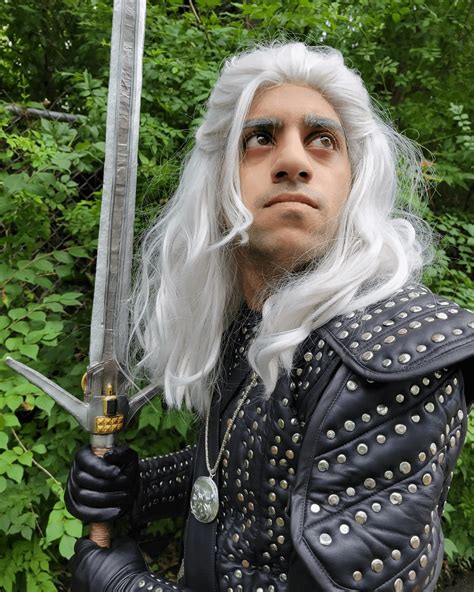 Geralt of Rivia cosplay by Devii.7 : r/netflixwitcher