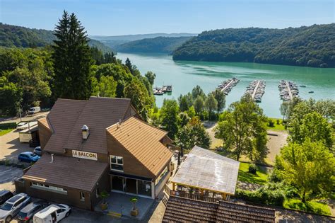 Le Balcon, Restaurant à LA TOUR-DU-MEIX : Jura Tourisme