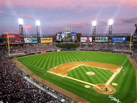 Chicago White Sox - Guaranteed Rate Field | Field, White sox baseball ...