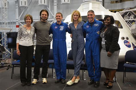 'The Martian' lands at NASA: Actors meet real-life counterparts in ...