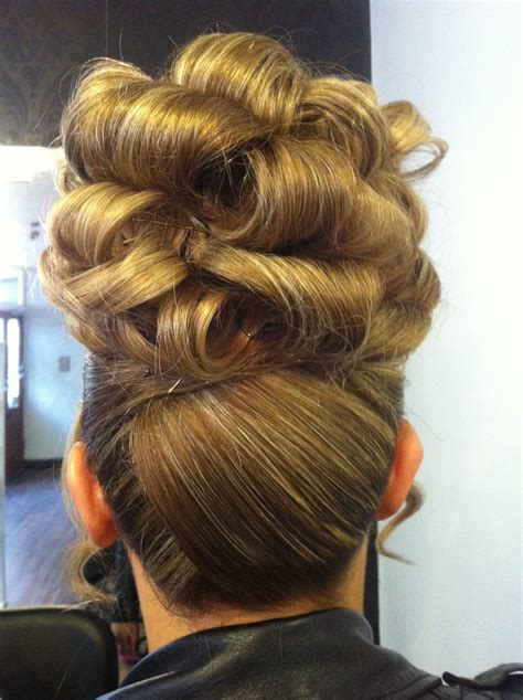 Barrel curl updo | Hair updos, Hair styles, Barrel curls