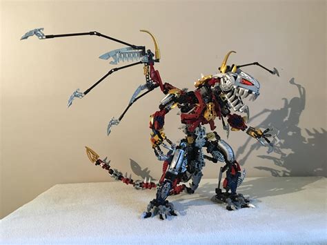 My Kardas Dragon Bionicle MOC from a little while back. : lego