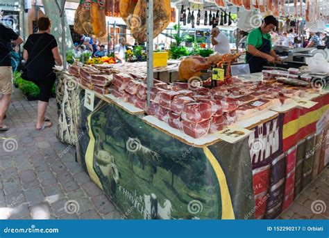 Producer Market In The Old Town Of Alcudia Editorial Photo ...