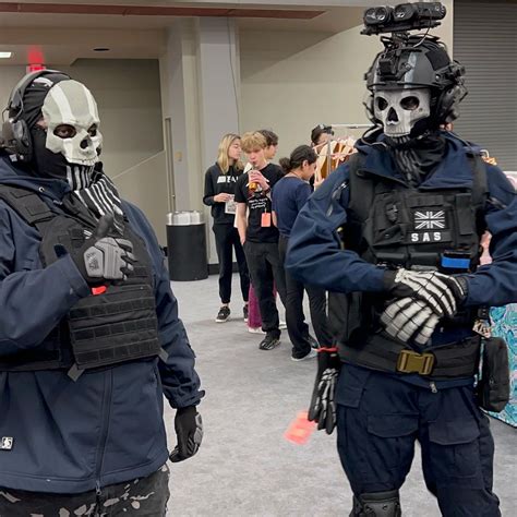 My ghost cosplay with another ghost cosplayer! in 2023 | Call of duty ...