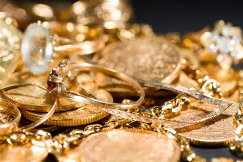 The Gold Dilemma: Why Buying Solid Gold Jewelry Makes a Difference ...