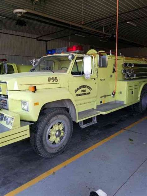 Towers Ford F800 (1984) : Emergency & Fire Trucks