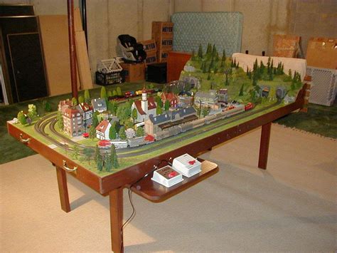 HO guage layout | Model trains, Model train table, Train layouts